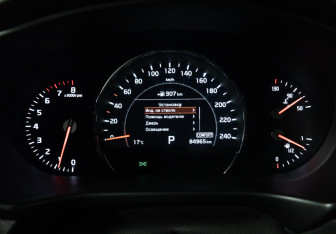 Подержанный автомобиль Kia Sorento 2019 года (12 фото)