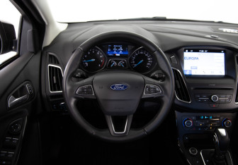 Подержанный автомобиль Ford Focus Hatchback 2019 года (10 фото)