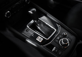 Подержанный автомобиль Mazda CX-5 2017 года (11 фото)