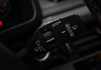 Подержанный автомобиль BMW X5 M 2017 года (14 фото)