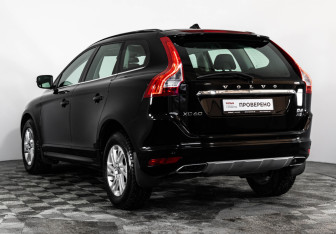 Подержанный автомобиль Volvo XC60 2017 года (7 фото)