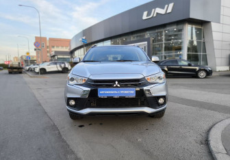 Подержанный автомобиль Mitsubishi ASX 2017 года (2 фото)
