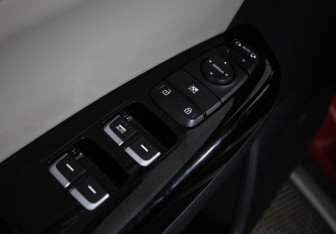 Подержанный автомобиль Kia Sportage 2016 года (23 фото)