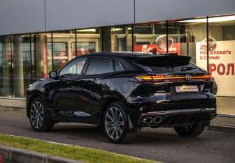 Подержанный автомобиль Changan UNI-K 2023 года (8 фото)