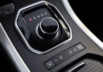 Подержанный автомобиль Land Rover Range Rover Evoque 2018 года (20 фото)