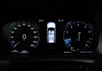 Подержанный автомобиль Volvo XC90 2018 года (12 фото)