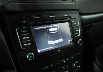 Подержанный автомобиль Skoda Yeti 2013 года (15 фото)