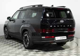 Подержанный автомобиль Hyundai Santa Fe 2024 года (7 фото)