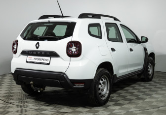 Подержанный автомобиль Renault Duster 2021 года (5 фото)