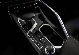 Подержанный автомобиль Geely Tugella 2021 года (20 фото)