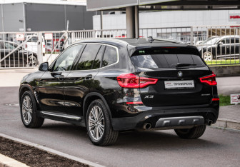 Подержанный автомобиль BMW X3 2020 года (8 фото)