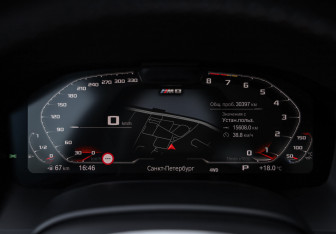 Подержанный автомобиль BMW M8 Coupe 2023 года (18 фото)