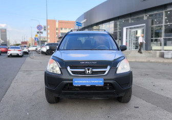 Подержанный автомобиль Honda CR-V 2002 года (2 фото)