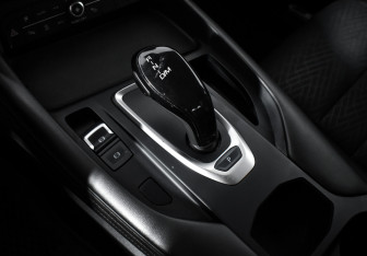Подержанный автомобиль Haval F7 2024 года (11 фото)