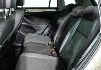 Подержанный автомобиль Volkswagen Tiguan 2019 года (10 фото)