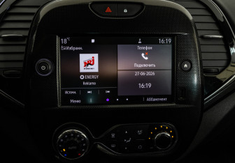 Подержанный автомобиль Renault Kaptur 2022 года (14 фото)