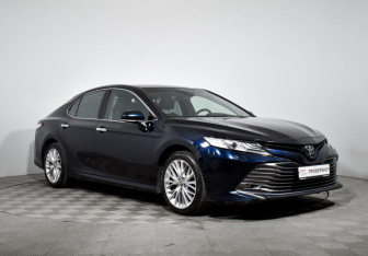 Подержанный автомобиль Toyota Camry Sedan 2020 года (3 фото)