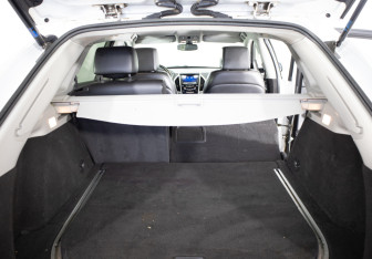 Подержанный автомобиль Cadillac SRX 2013 года (20 фото)