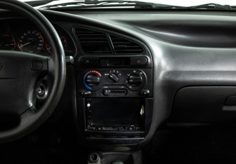 Подержанный автомобиль Chevrolet Lanos 2008 года (14 фото)
