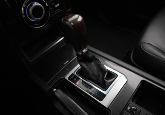 Подержанный автомобиль Toyota Land Cruiser Prado 2016 года (10 фото)