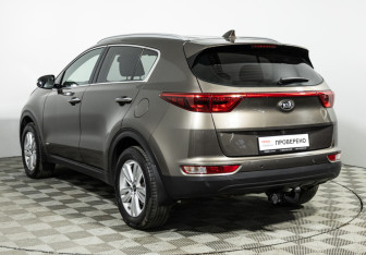 Подержанный автомобиль Kia Sportage 2018 года (7 фото)