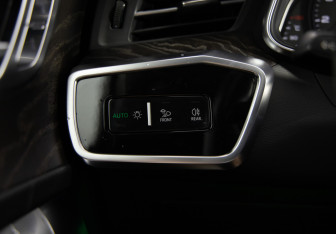 Подержанный автомобиль Audi A6 Sedan 2019 года (30 фото)