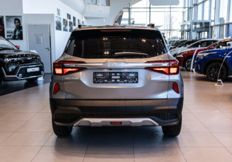 Новый Kia Seltos 2025 (4 фото)