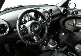 Подержанный автомобиль MINI Countryman 2012 года (11 фото)