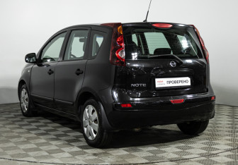Подержанный автомобиль Nissan Note 2012 года (7 фото)
