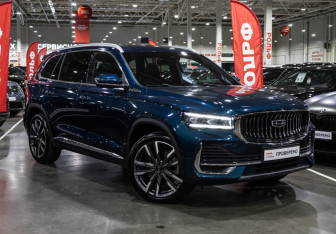 Подержанный автомобиль Geely Monjaro 2024 года (4 фото)