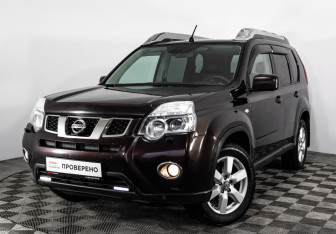 Подержанный автомобиль Nissan X-Trail 2013 года (1 фото)