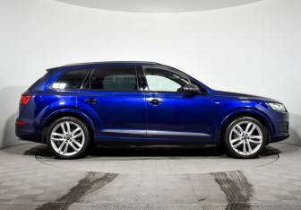 Подержанный автомобиль Audi Q7 2019 года (4 фото)