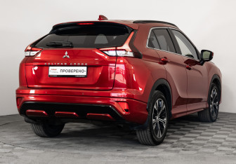 Подержанный автомобиль Mitsubishi Eclipse Cross 2021 года (5 фото)