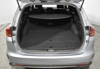 Подержанный автомобиль Kia Ceed Wagon 2019 года (21 фото)