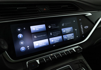 Подержанный автомобиль Geely Atlas Pro 2023 года (16 фото)