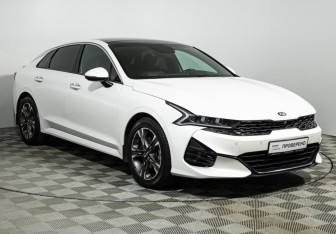 Подержанный автомобиль Kia K5 2020 года (3 фото)