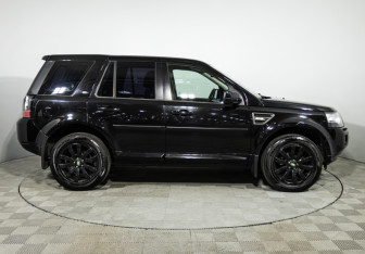 Подержанный автомобиль Land Rover Freelander 2014 года (4 фото)