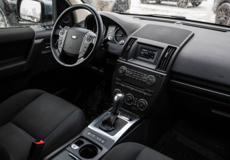 Подержанный автомобиль Land Rover Freelander 2013 года (11 фото)