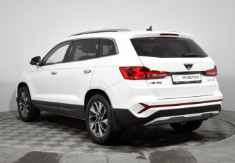 Подержанный автомобиль Jetta VS7 2023 года (7 фото)