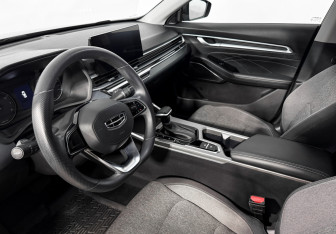 Подержанный автомобиль Geely Emgrand 2023 года (9 фото)