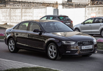 Подержанный автомобиль Audi A4 Sedan 2013 года (4 фото)