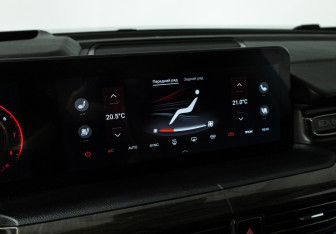 Подержанный автомобиль Exeed VX 2023 года (16 фото)