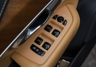 Подержанный автомобиль Volvo XC90 2019 года (25 фото)