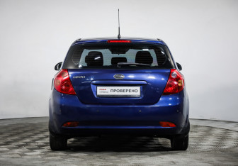 Подержанный автомобиль Kia Ceed Hatchback 2009 года (6 фото)