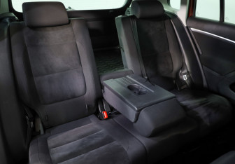 Подержанный автомобиль Volkswagen Tiguan 2011 года (23 фото)