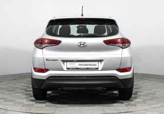 Подержанный автомобиль Hyundai Tucson 2015 года (6 фото)