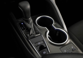 Подержанный автомобиль Toyota Camry Sedan 2021 года (18 фото)