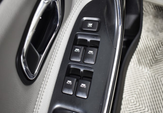 Подержанный автомобиль Kia Ceed Hatchback 2013 года (14 фото)