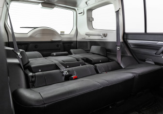 Подержанный автомобиль Mitsubishi Pajero 2014 года (23 фото)