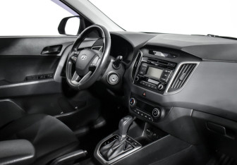 Подержанный автомобиль Hyundai Creta 2017 года (13 фото)